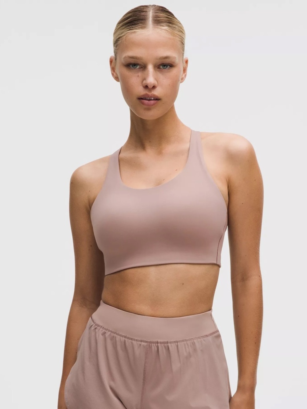 lululemon athletica Smooth Sport Bra in Dusty Rose